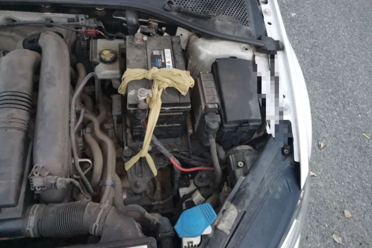 Used Volkswagen Golf 2015 1.4TSI Automatic Comfort Model Engine Bay Left