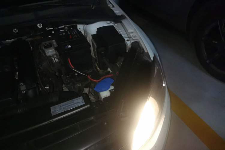 Used Volkswagen Golf 2015 1.4TSI Automatic Comfort Model Engine Bay Left