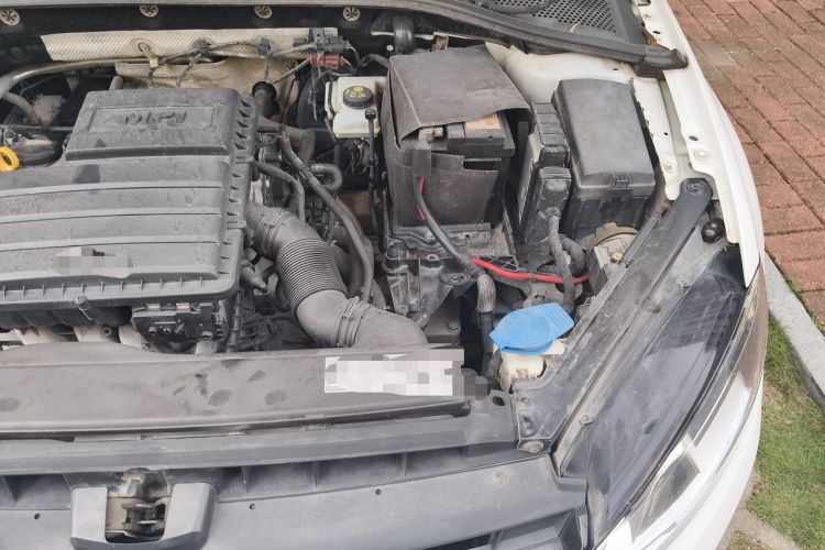 Used Volkswagen Golf 2015 1.6L Automatic Comfort Model Engine Bay Left