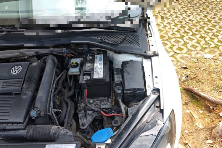 Used Volkswagen Golf 2015 1.4TSI Automatic Comfort Model Engine Bay Left