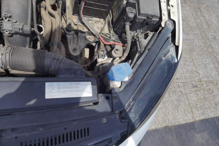 Used Volkswagen Golf 2015 1.4TSI Automatic Comfort Model Engine Bay Left