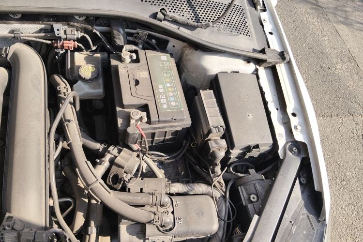 Used Volkswagen Golf 2015 1.4TSI Automatic Comfort Model Engine Bay Left