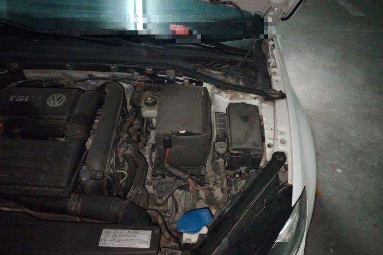 Used Volkswagen Golf 2015 1.4TSI Automatic Flagship Model Engine Bay Left