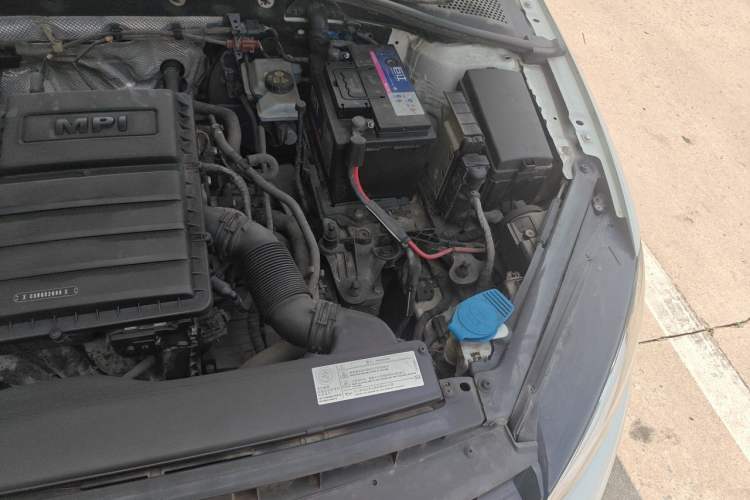 Used Volkswagen Golf 2015 1.6L Automatic Comfort Model Engine Bay Left