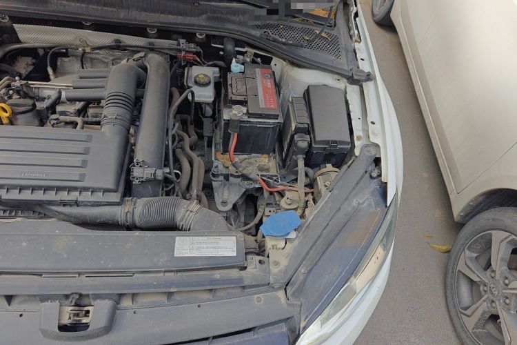 Used Volkswagen Golf 2015 1.4TSI Automatic Comfort Model Engine Bay Left