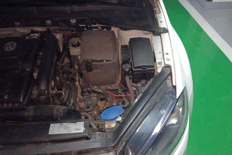 Used Volkswagen Golf 2015 1.4TSI Automatic Flagship Model Engine Bay Left
