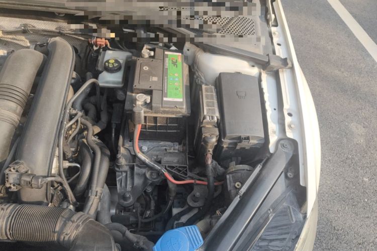 Used Volkswagen Golf 2015 1.4TSI Automatic Comfort Model Engine Bay Left