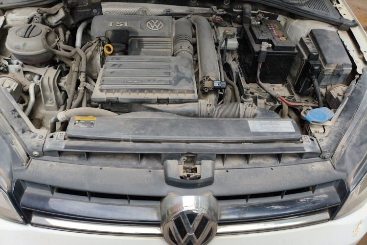Used Volkswagen Golf 2015 1.4TSI Automatic Comfort Model Engine Bay