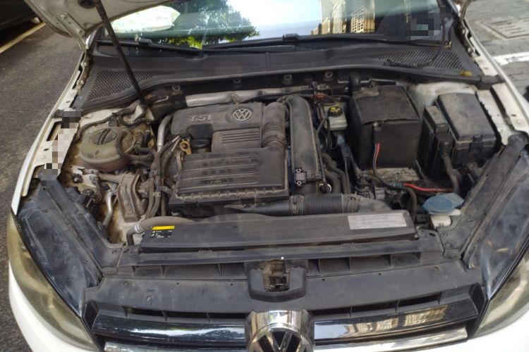 Used Volkswagen Golf 2015 1.4TSI Automatic Luxury Model Engine Bay