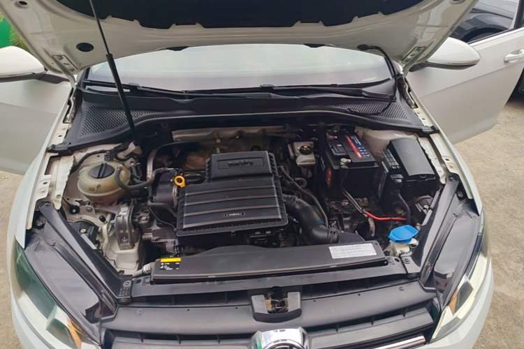 Used Volkswagen Golf 2015 1.6L Automatic Comfort Model Engine Bay