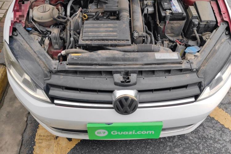Used Volkswagen Golf 2015 1.4TSI Automatic Comfort Model Engine Bay
