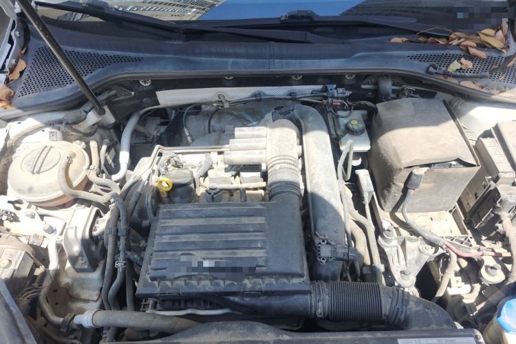 Used Volkswagen Golf 2015 1.4TSI Automatic Luxury Model Engine Bay