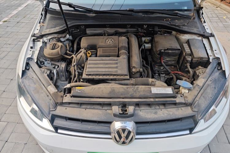 Used Volkswagen Golf 2015 1.4TSI Automatic Comfort Model Engine Bay