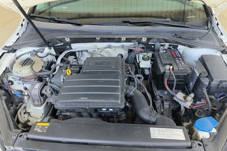 Used Volkswagen Golf 2015 1.6L Automatic Comfort Model Engine Bay
