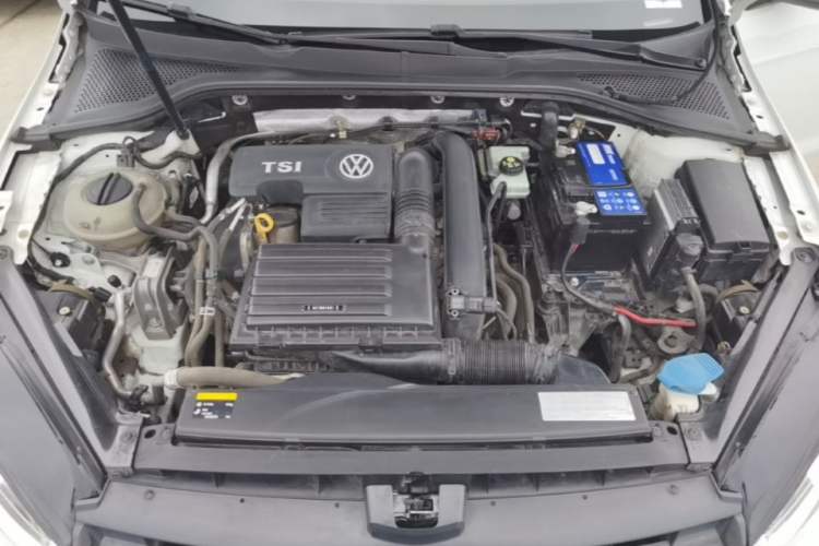 Used Volkswagen Golf 2015 1.4TSI Automatic Comfort Model Engine Bay