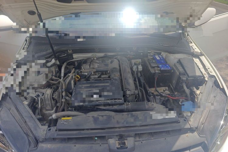 Used Volkswagen Golf 2015 1.4TSI Automatic Luxury Model Engine Bay