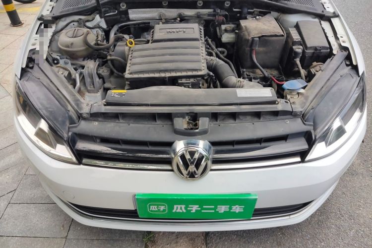 Used Volkswagen Golf 2015 1.6L Automatic Comfort Model Engine Bay