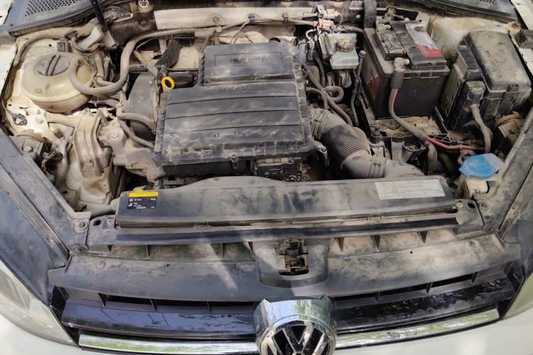 Used Volkswagen Golf 2015 1.6L Automatic Comfort Model Engine Bay
