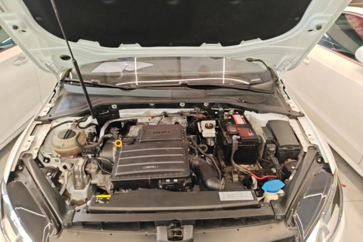 Used Volkswagen Golf 2015 1.6L Automatic Comfort Model Engine Bay