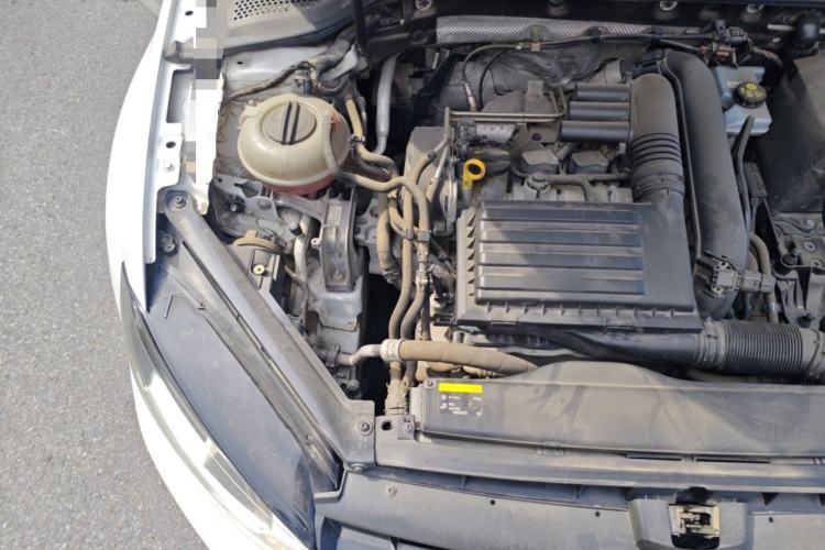 Used Volkswagen Golf 2015 1.4TSI Automatic Comfort Model Engine Bay Right
