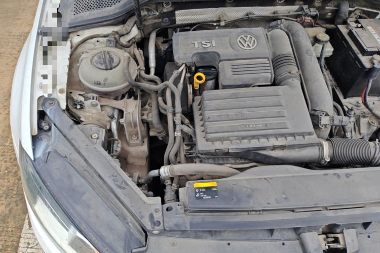 Used Volkswagen Golf 2015 1.4TSI Automatic Comfort Model Engine Bay Right