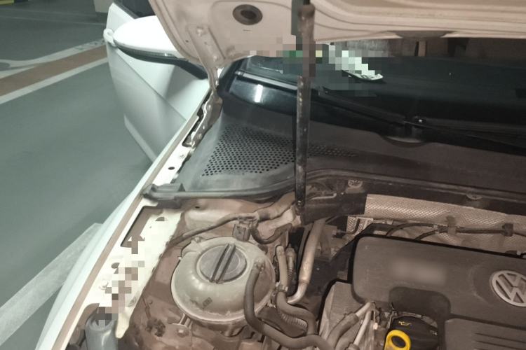 Used Volkswagen Golf 2015 1.4TSI Automatic Comfort Model Engine Bay Right