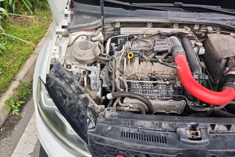Used Volkswagen Golf 2015 1.4TSI Automatic Flagship Model Engine Bay Right