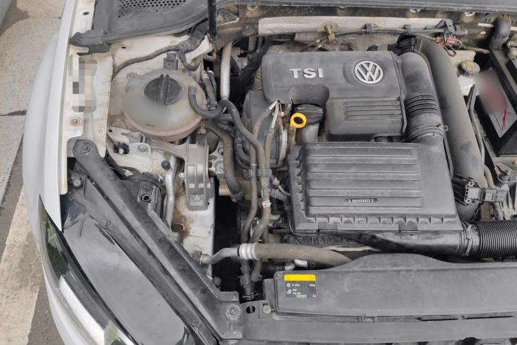 Used Volkswagen Golf 2015 1.4TSI Automatic Comfort Model Engine Bay Right