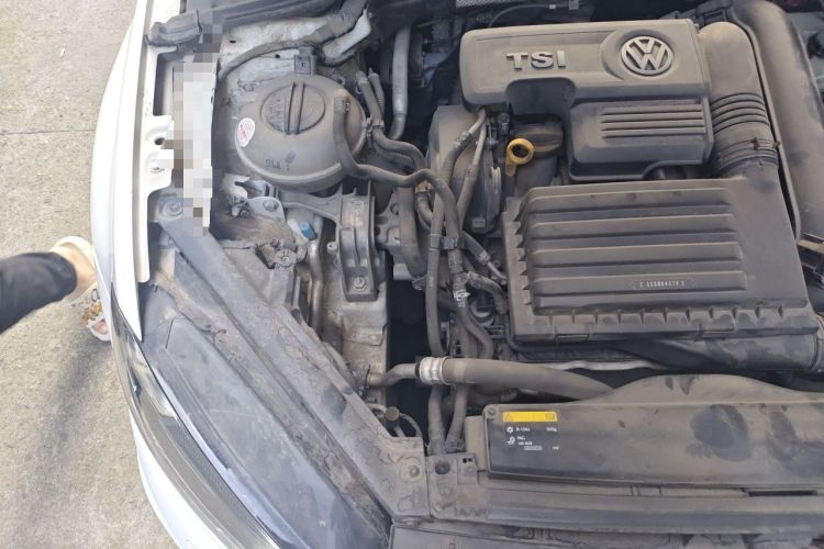 Used Volkswagen Golf 2015 1.4TSI Automatic R-Line Engine Bay Right
