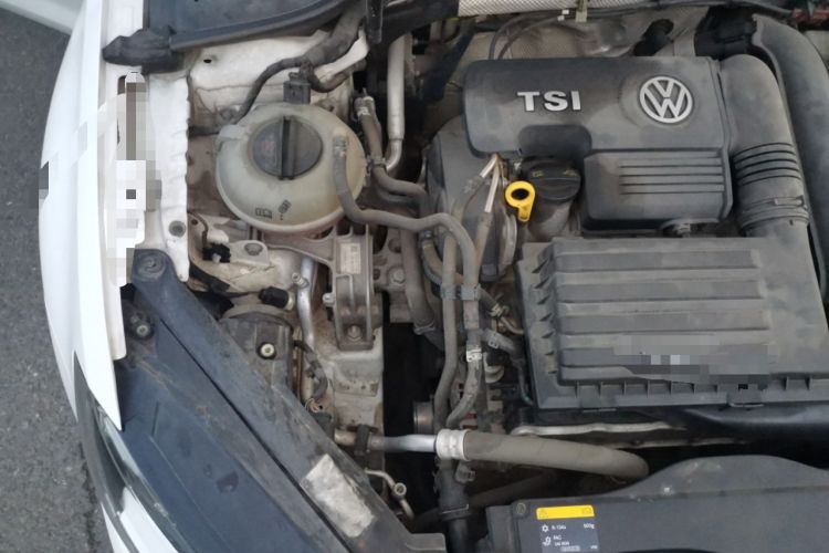 Used Volkswagen Golf 2015 1.4TSI Automatic Comfort Model Engine Bay Right