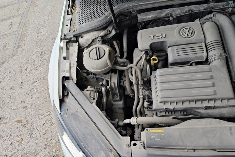 Used Volkswagen Golf 2015 1.4TSI Automatic Comfort Model Engine Bay Right