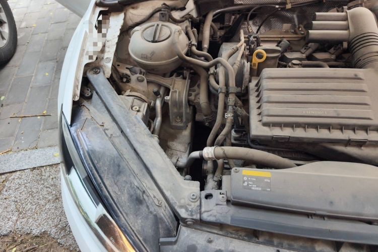 Used Volkswagen Golf 2015 1.4TSI Automatic Comfort Model Engine Bay Right