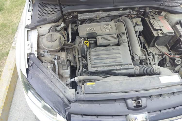 Used Volkswagen Golf 2015 1.4TSI Automatic Comfort Model Engine Bay Right