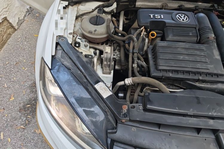Used Volkswagen Golf 2015 1.4TSI Automatic R-Line Engine Bay Right