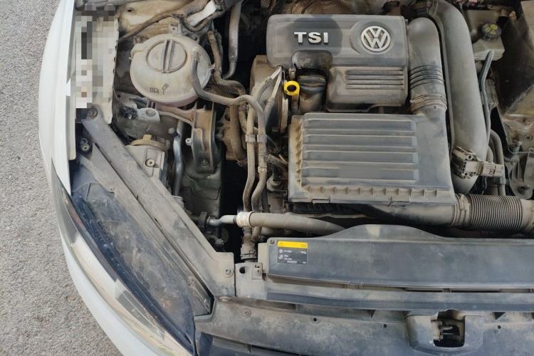 Used Volkswagen Golf 2015 1.4TSI Automatic Comfort Model Engine Bay Right
