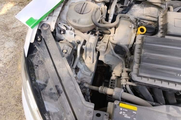 Used Volkswagen Golf 2015 1.6L Automatic Comfort Model Engine Bay Right