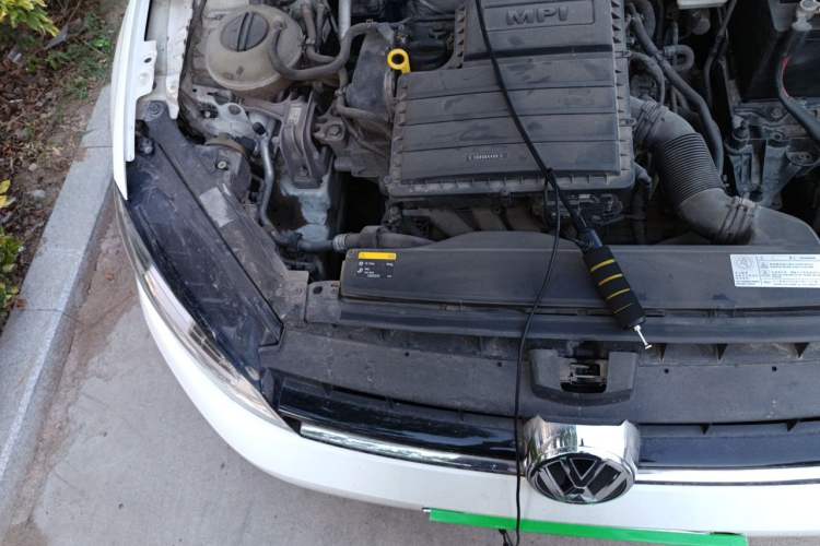 Used Volkswagen Golf 2015 1.6L Automatic Comfort Model Engine Bay Right