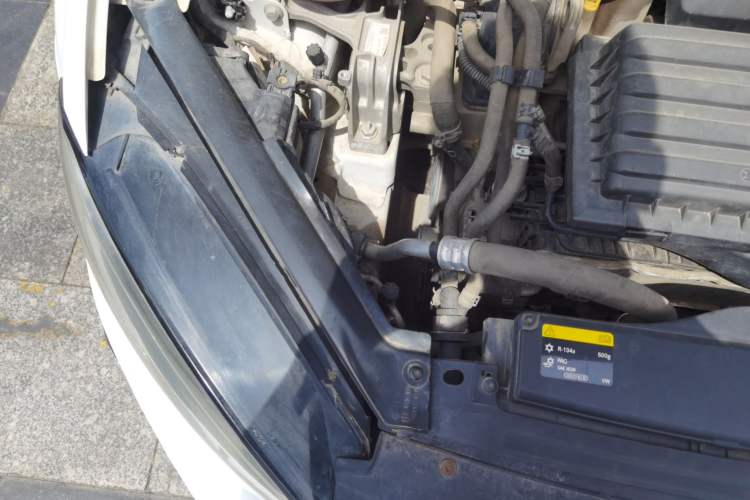 Used Volkswagen Golf 2015 1.4TSI Automatic Comfort Model Engine Bay Right