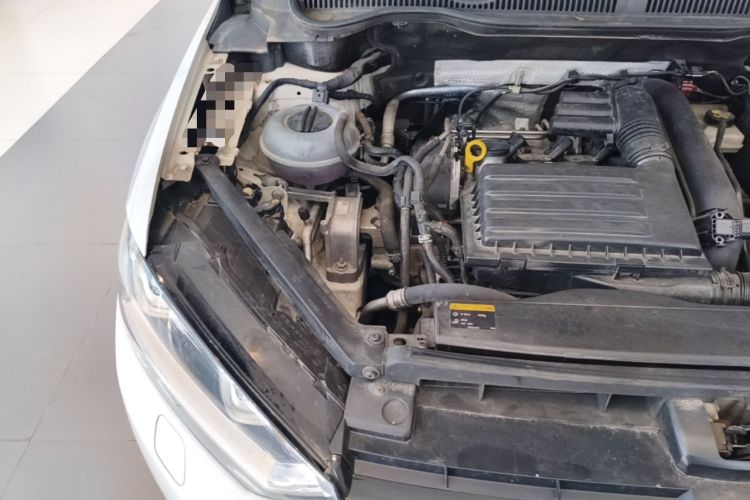 Used Volkswagen Golf 2015 1.4TSI Sportsvan Engine Bay Right