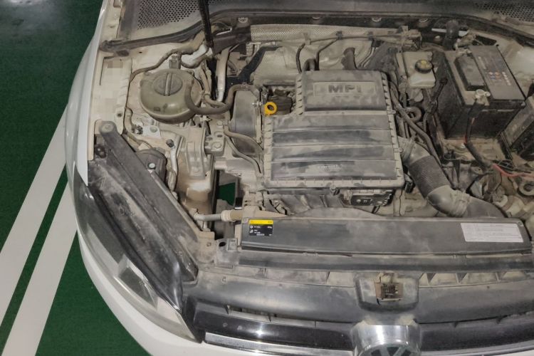 Used Volkswagen Golf 2015 1.6L Automatic Comfort Model Engine Bay Right