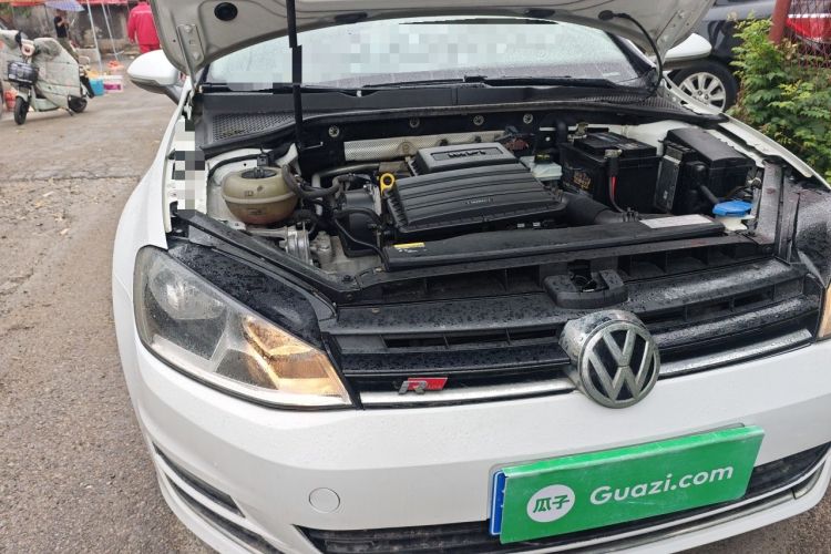 Used Volkswagen Golf 2015 1.6L Manual Fashion Edition Engine Bay Right