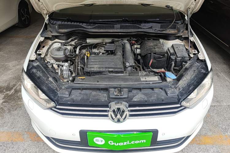 Used Volkswagen Golf 2015 1.4TSI Sportsvan Engine Bay