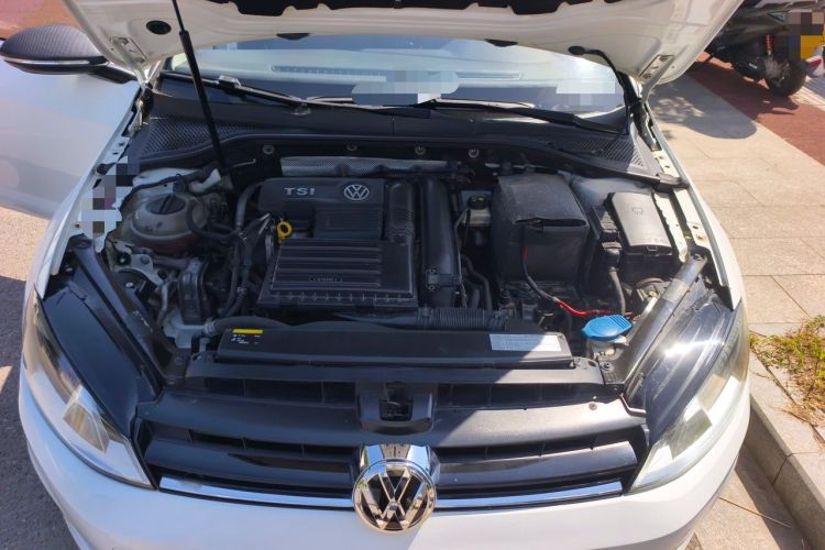 Used Volkswagen Golf 2015 1.4TSI Manual Comfort Model Engine Bay
