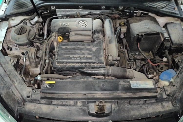 Used Volkswagen Golf 2015 1.4TSI Automatic Comfort Model Engine Bay