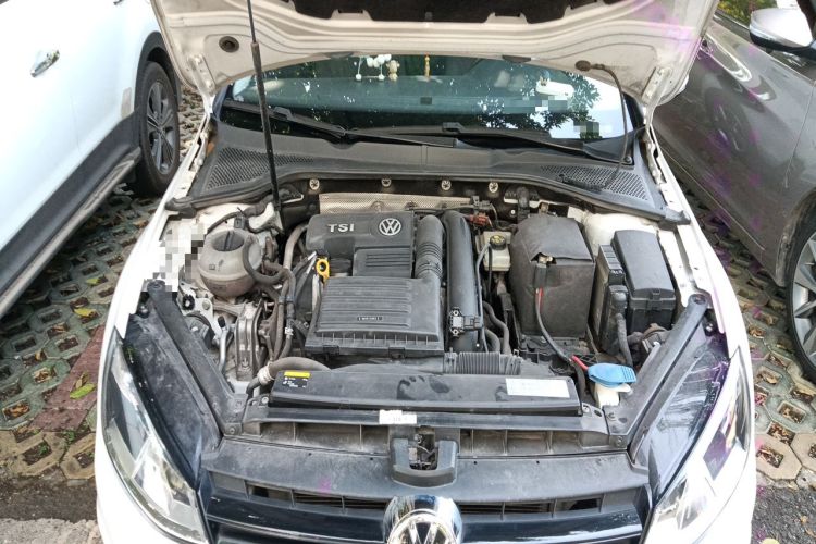 Used Volkswagen Golf 2015 1.4TSI Automatic Comfort Model Engine Bay