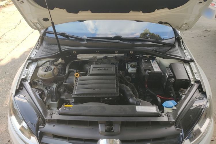 Used Volkswagen Golf 2015 1.6L Automatic Comfort Model Engine Bay
