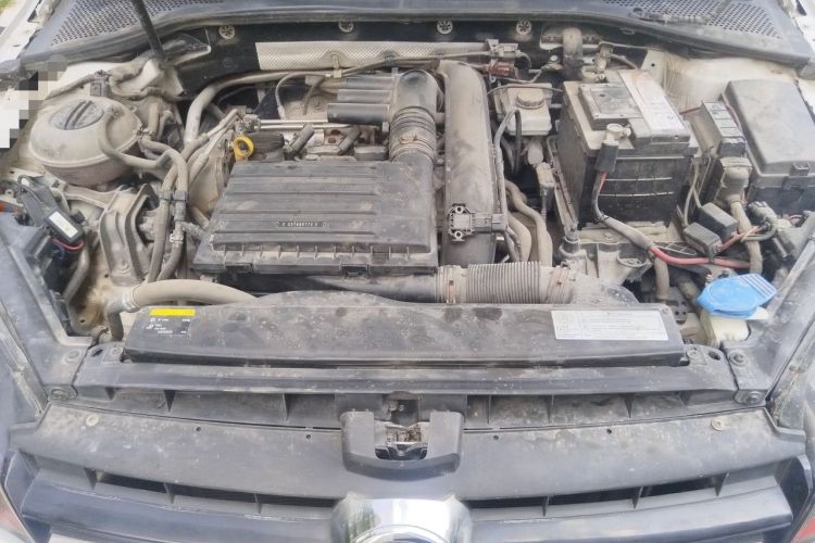 Used Volkswagen Golf 2015 1.4TSI Automatic Comfort Model Engine Bay