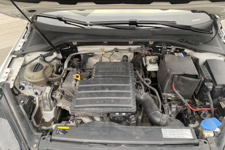Used Volkswagen Golf 2015 1.6L Manual Fashion Edition Engine Bay