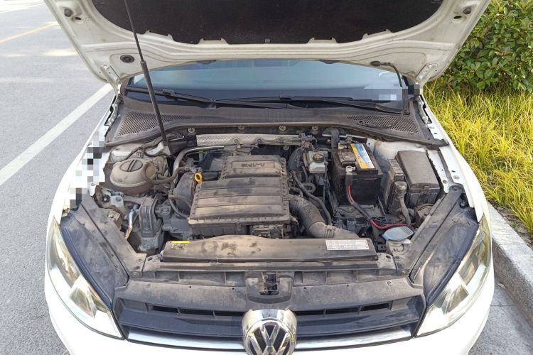 Used Volkswagen Golf 2015 1.6L Automatic Comfort Model Engine Bay