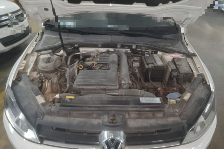 Used Volkswagen Golf 2015 1.4TSI Automatic Comfort Model Engine Bay